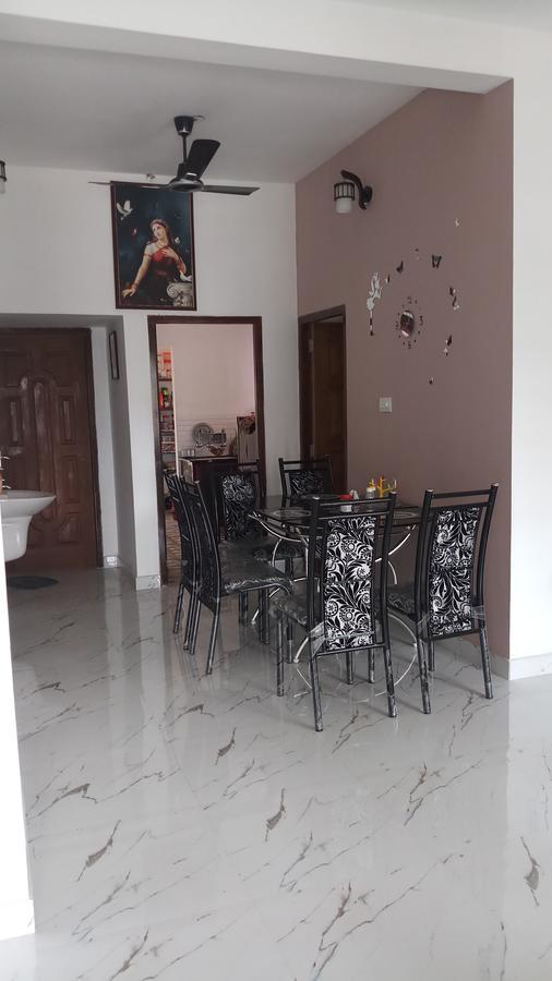 Angelann Homestay Kochi Extérieur photo